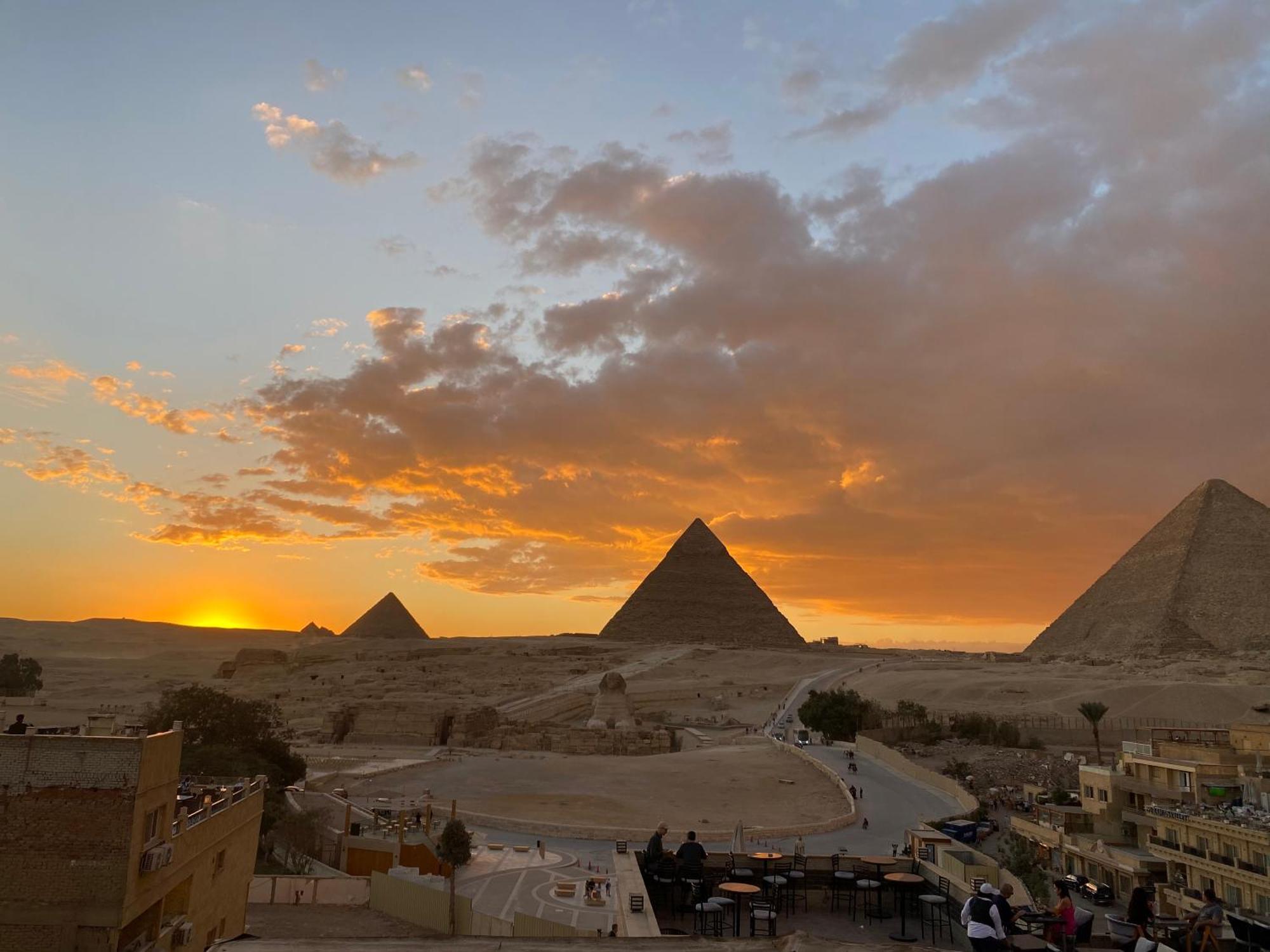 Royal Golden Pyramids Inn Giza Экстерьер фото