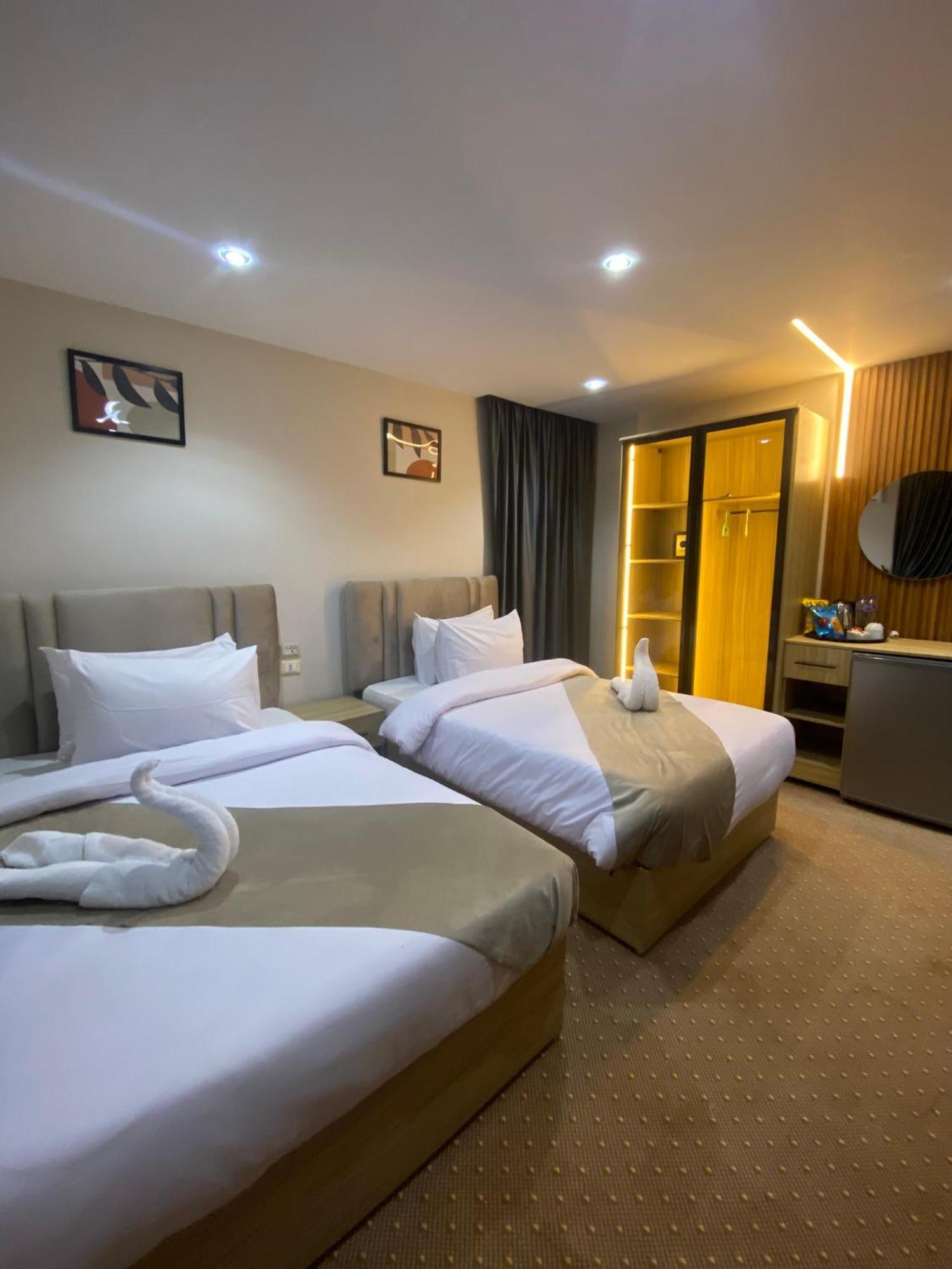 Royal Golden Pyramids Inn Giza Экстерьер фото