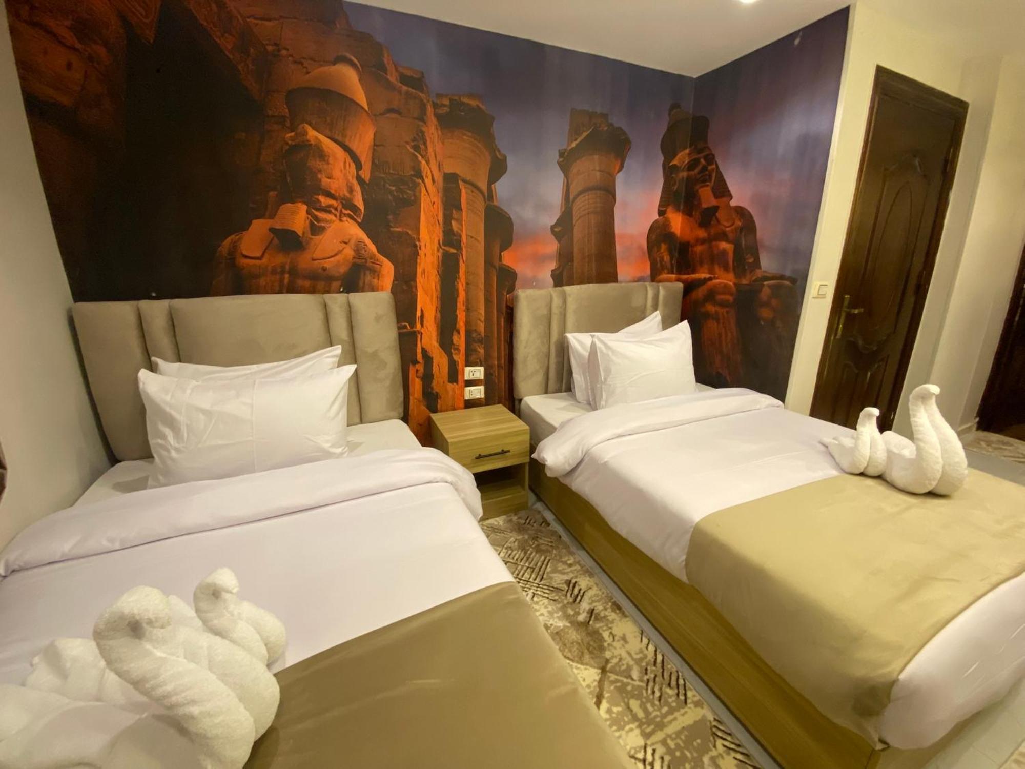 Royal Golden Pyramids Inn Giza Экстерьер фото