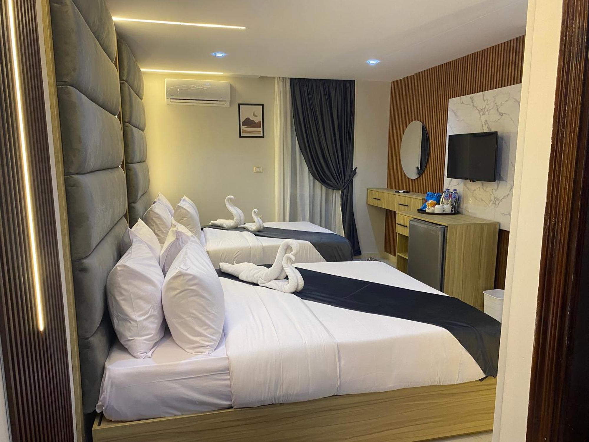 Royal Golden Pyramids Inn Giza Экстерьер фото