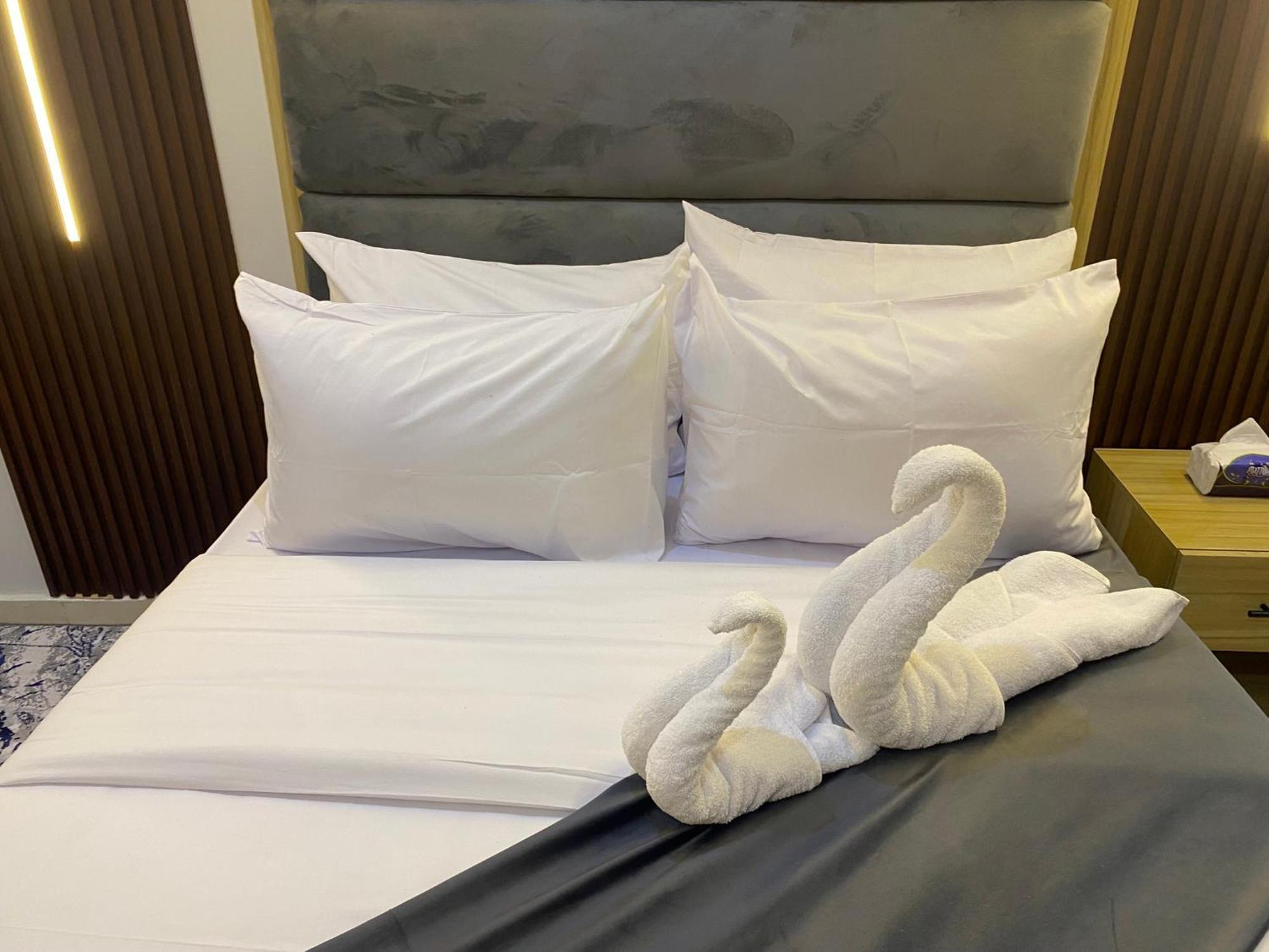 Royal Golden Pyramids Inn Giza Экстерьер фото