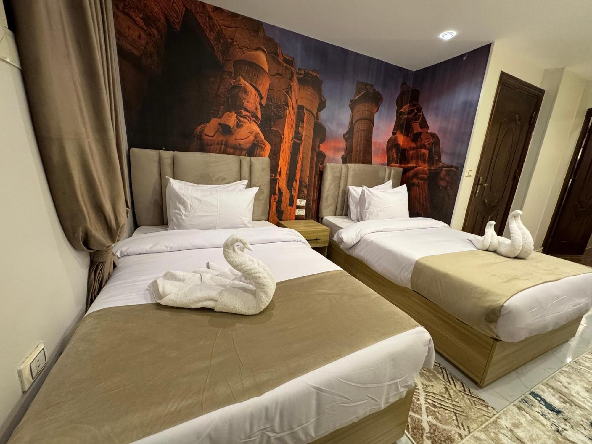 Royal Golden Pyramids Inn Giza Экстерьер фото